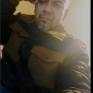 Meet your Posher, Hugo